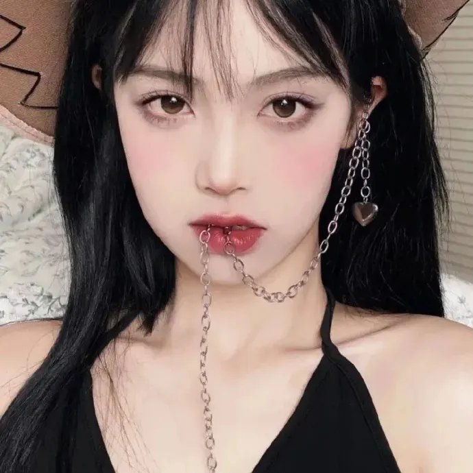 玉女撩春